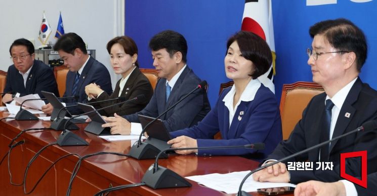 [포토] 與 "9·7 부동산대책 후속 입법, 정기국회 내 처리"