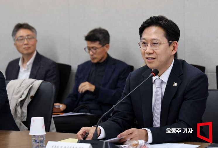 대학원 장학금 10배 확대…정부, 과학기술 인재 양성 '큰 그림' 그린다