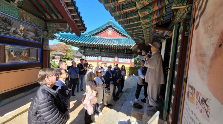 주한 외국인에게 종묘제례·탈춤 가르친다