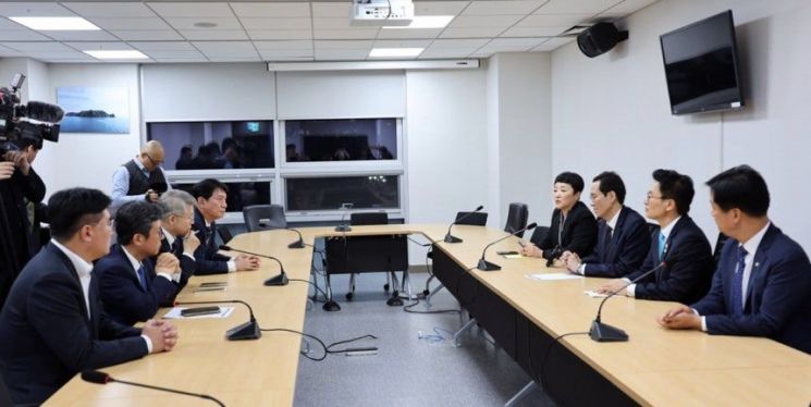 우상호 “이 대통령, AI센터 광주 불발 안타까워…시민께 송구”