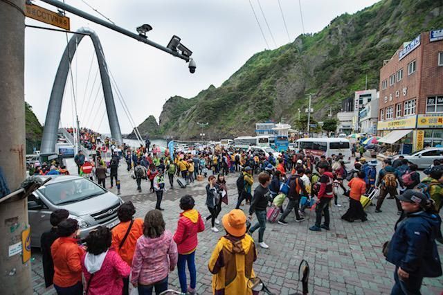 관광객들도 북적이는 울릉도 도동항 자료사진. 울릉군