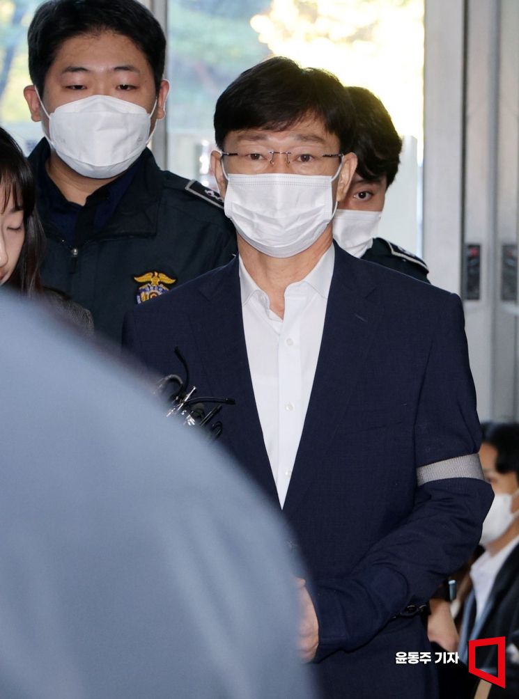 "비밀번호 하나님 기적으로 생각나" 임성근 위증 첫 재판서 혐의 부인