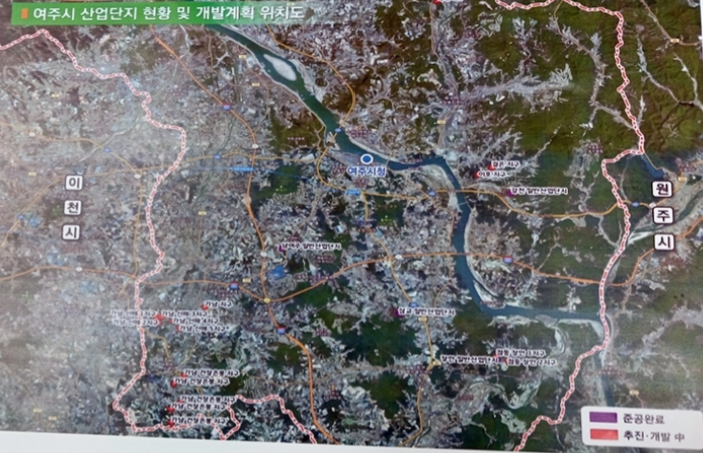 Key Pledges of Yeoju Mayor Lee Choongwoo Face Setbacks... Sharp Decline in Public Trust