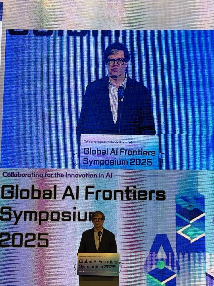 얀 르쿤 교수 "LLM, 5년 내에 구식될 것…AGI 표현 안 좋아해" 왜?