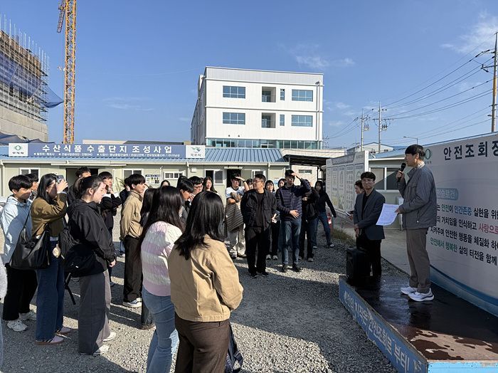 목포 신규공직자들이 지역현장을 찾아 시정 핵심 방향을 체감했다. 목포시 제공