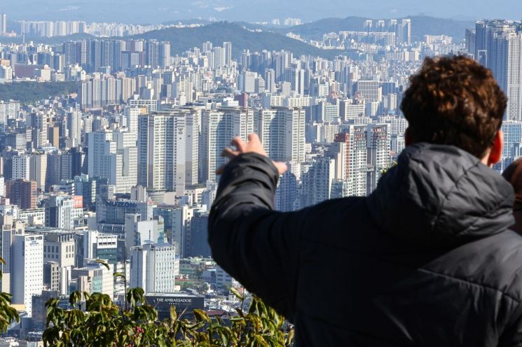 상반기 부동산금융 대출, 작년 말比 36.2조↑ "강력한 대출규제·일관된 정부정책 펴야"[2025국감]