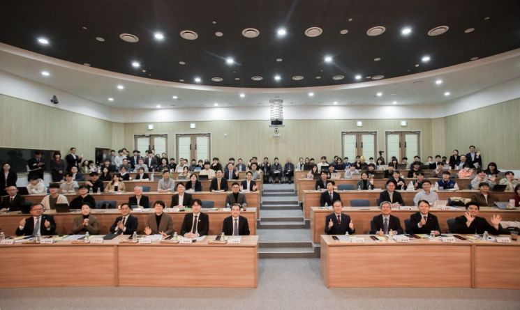 한국에너지공과대학교가 'K-그리드 인재·창업밸리 조성'을 위한 기업 간담회를 개최했다. 한국에너지공과대학교 제공