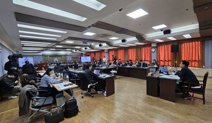 국회 행안위, 경남경찰청 국감서 '기강 해이' 질타