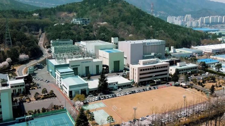 "전기로 세상을 이롭게"…한국전기연구원, 창립 49주년 기념식