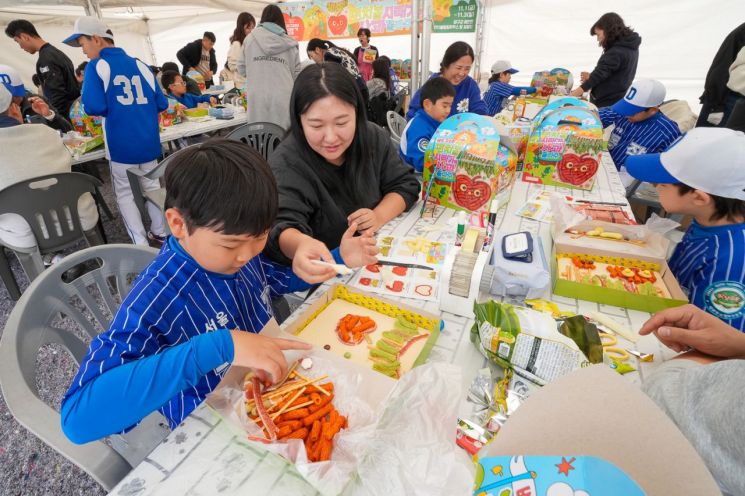 2024 청춘양구 펀치볼시래기사과 축제 모습. 양구군 제공