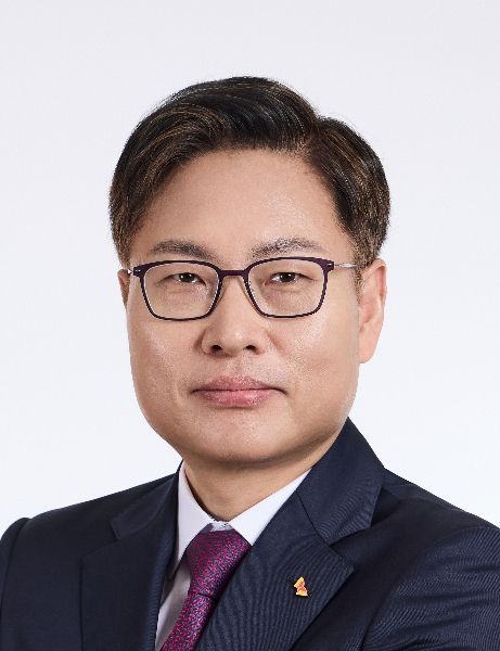 SK그룹 사장단 인사… 강동수·정재헌 사장 발탁 리밸런싱 가속도