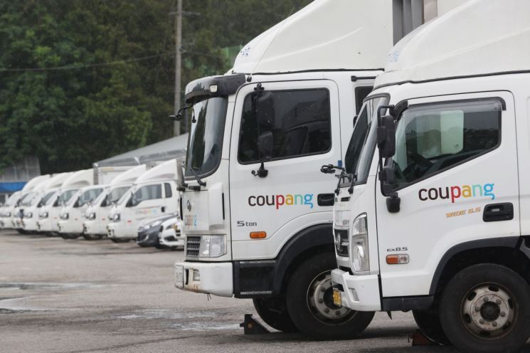 기사 이해를 돕기 위한 배송 차량 이미지. 연합뉴스