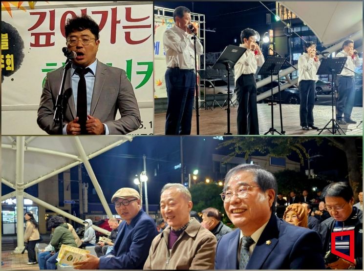 성악가 배청명이 열창한 '그대 향한 사랑'은 무대의 절정을 선사했고, 공연을 관람하던 최정욱 군의원과 관객들은 큰 박수로 화답했다. 이준경 기자