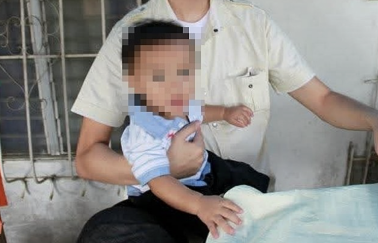 '양육비 해결하는 사람들'이 공개한 코피노 아동의 사진. 양해들 엑스