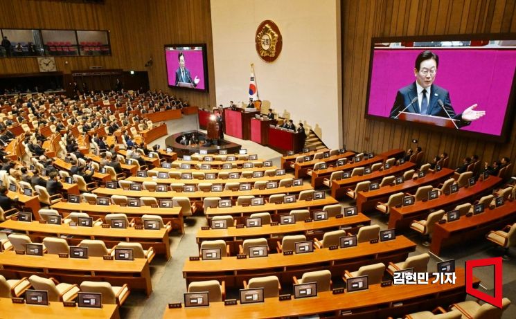 [포토] 이 대통령 시정연설 불참한 국민의힘