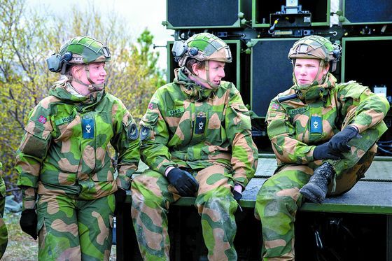 노르웨이는 2016년부터 여성징병제를 시작해 현재 징집병의 30%가 여성으로 구성돼있다. 사진 Forsvaret