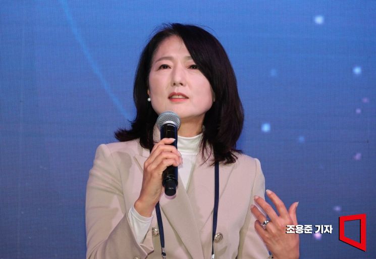 [포토] 여성포럼 패널토론하는 김민선 소장