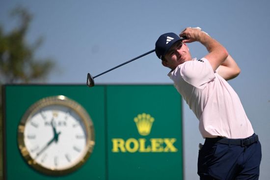 Rookie of the Year Dunlap Breaks Slump with Course Record-Tying Round