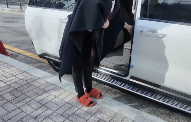 코미디언 이수지 부캐릭터 제이미 맘. 유튜브 채널 핫이슈지