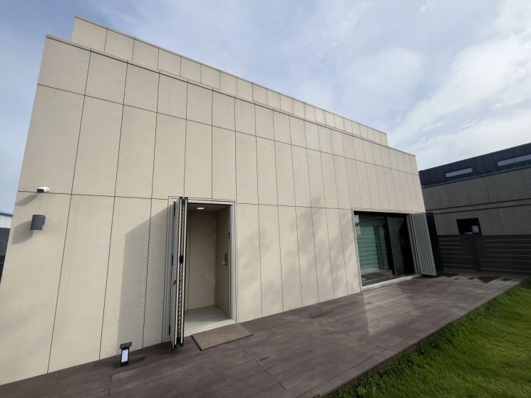 지난달 기자가 방문한 LG전자 김제 스마트코티지 '듀오 맥스 45'의 외관. 사진 박준이 기자.