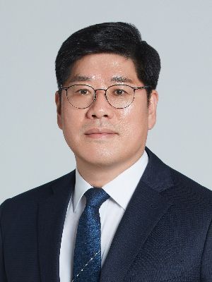 [단독]팝송 '마이 웨이' 가사 남긴 채…'대북송금' 사건 수사팀장 김영일 차장검사 검찰 떠났다