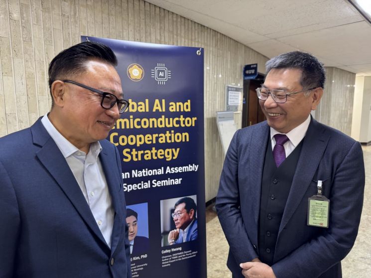 [단독]대만 반도체 전문가의 직언 "이건희 신경영 천재적이었지만 시대 변했다…삼성, 새 경영 철학 필요"