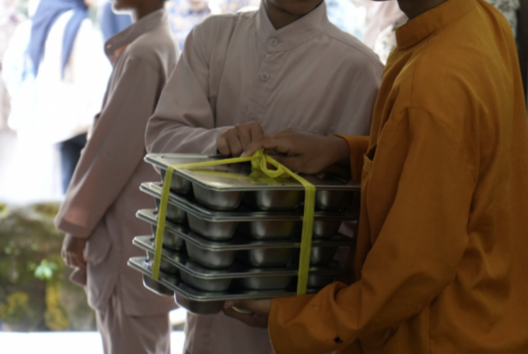 무상급식 정책이 시행 중인 인도네시아에서 잇따라 식중독 사건이 발생하면서 논란이 일고 있다. 인도네시아 국가영양청(BGN)