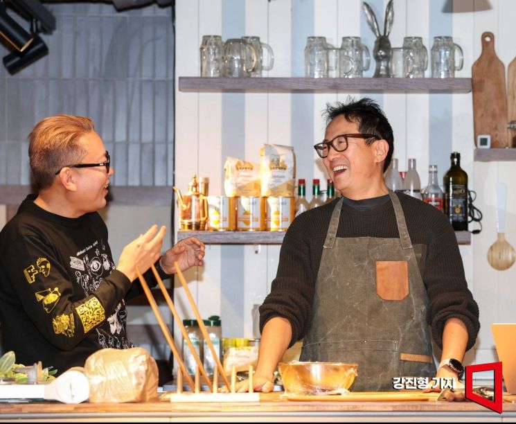 [김대식·김혜연의 AHA]AI 시대, 사람이 만든 음식을 먹는다는 것