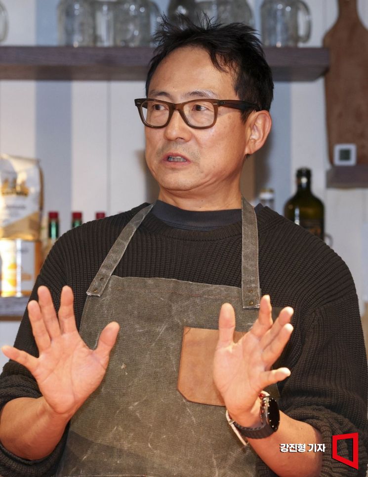 [김대식·김혜연의 AHA]AI 시대, 사람이 만든 음식을 먹는다는 것