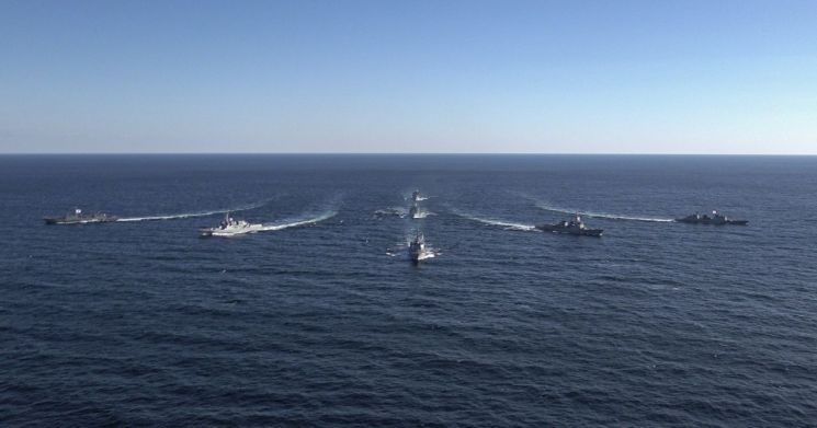 [르포]해군, 이지스함 3척 출격 첫 함대급 해상기동훈련