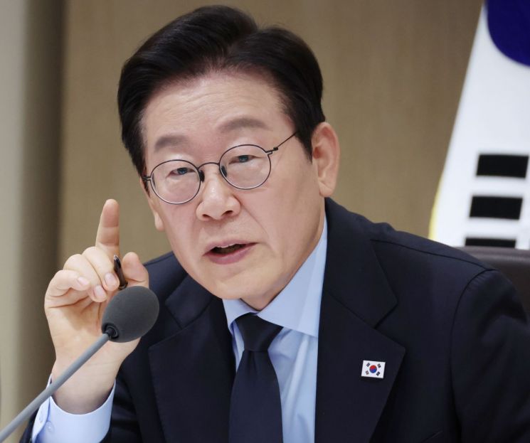 李대통령, 축협회장 등 체육계 단체장 직선제 선출 검토…"엄청 혁신적"