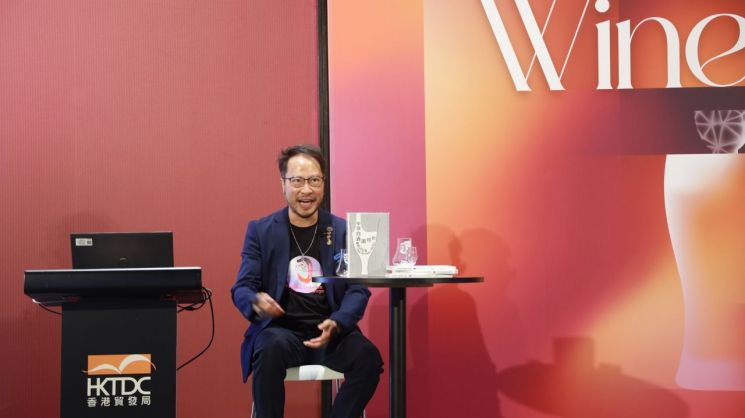 입이 떡…작년 무려 152조원어치를 홀짝 '바이주' 세계인의 술 꿈 꾼다[아시아酒허브]②