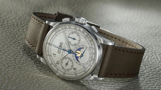 파텍필립의 '퍼페추얼 캘린더 크로노그래프 레퍼런스 1518 시계. HODINKEE