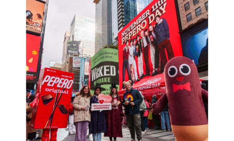 롯데웰푸드, 뉴욕서 '빼빼로데이' 축제…수만명 몰렸다