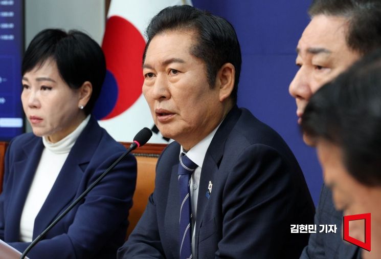 정청래 "'대장동 항소 자제' 檢 반발은 항명…겁먹은 개 요란한 법"