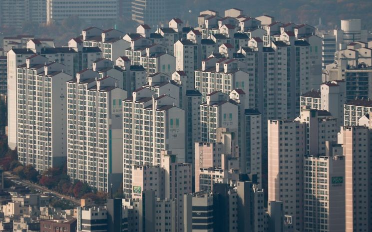 남산에서 바라본 아파트의 모습. 연합뉴스