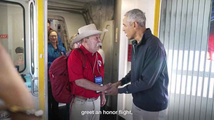 Former U.S. President Barack Obama made a surprise appearance in front of veterans who served in the Korean War and other conflicts ahead of Veterans Day to express his gratitude. Barack Obama X