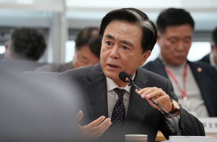 김태흠, 李대통령에 "교부세율 인상·특행기관 이양하라"