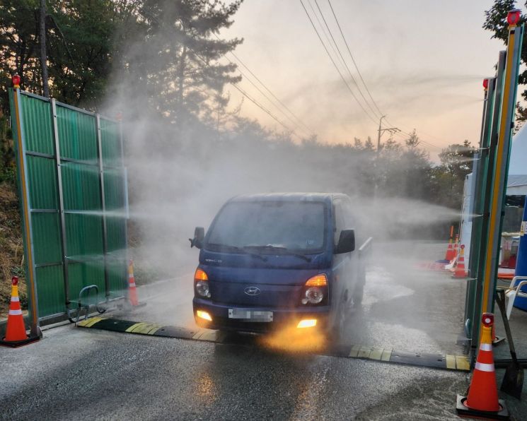 AI 유입 철통 방어… 양산시, 거점소독시설 24시간 가동 등 방역 총력