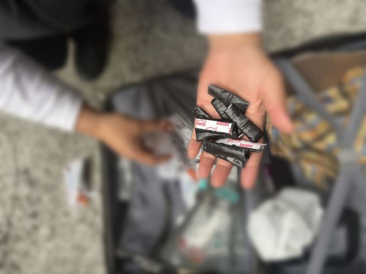 검거한 유통업자로부터 압수한 마약류. 부산경찰청