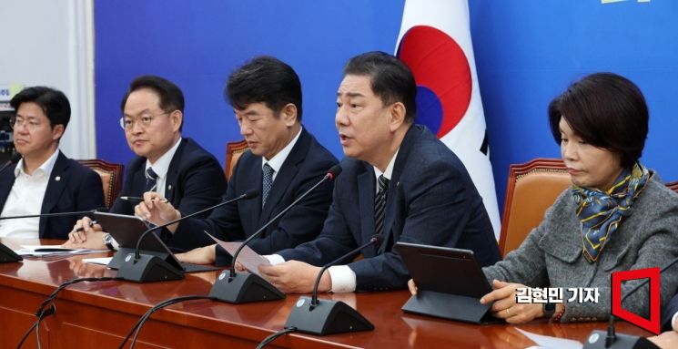 [포토] 김병기 "의총서 총의 모아 국조요구서 이번주내 제출"