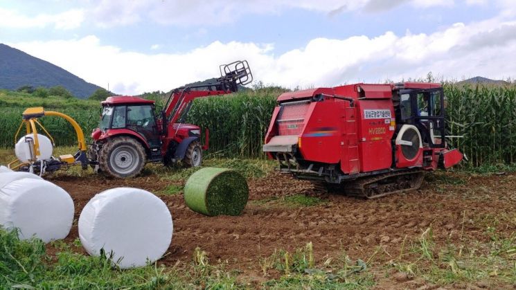 임실군, 하계조사료 수확 '농작업 대행' 완료