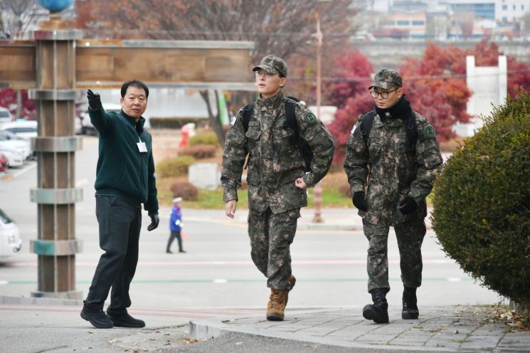 포사격 소리마저 멈춘 화천, 한마음으로 수능 수험생 응원