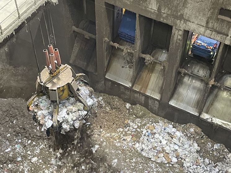'하다하다 이런 여행, 근데 재밌네'…거짓 범벅 관광지 가고 장갑 한쪽 보고 왔어요[日요일日문화]