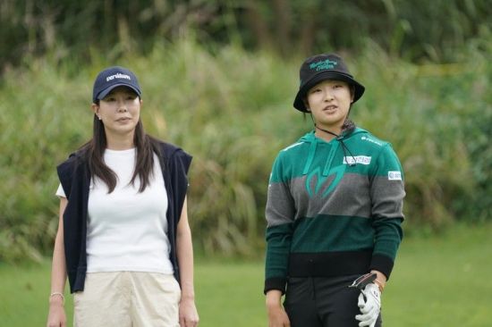 '인기 교습가' 안시현 "선수 레슨도 재밌어요"