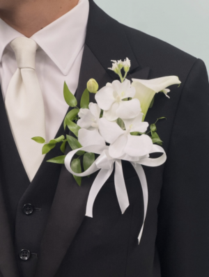 딸 위해 예식장 주차장서 부케 만든 76세 아버지‥사진 한 장에 신부 눈물