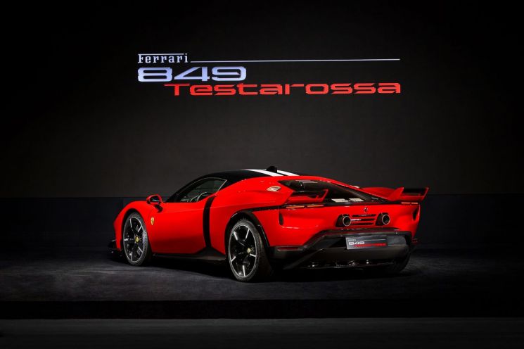 페라리가 14일 서울 중구 반얀트리 클럽 앤 스파에서 849 테스타로사(849 Testarossa)를 국내 최초 공개했다. 페라리