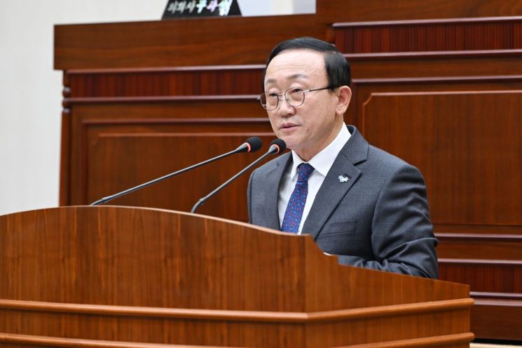 김덕현 군수 "고속도로 조기착수·평화경제특구 추진…도약의 해로 만들 것"