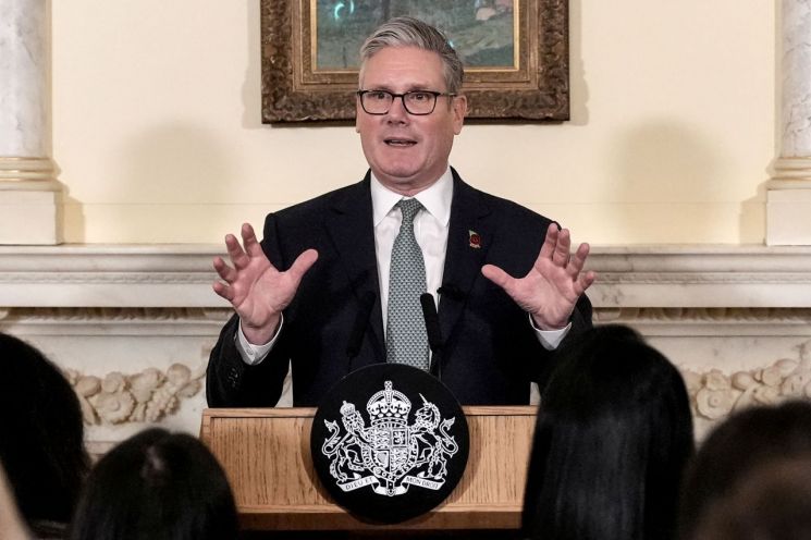 UK to Build First Small Modular Reactor... US "Extremely Disappointed by This Decision"