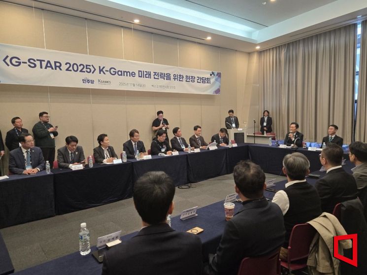 지스타 찾은 민주당 "게임산업 세액공제 정부 적극 설득할 것"